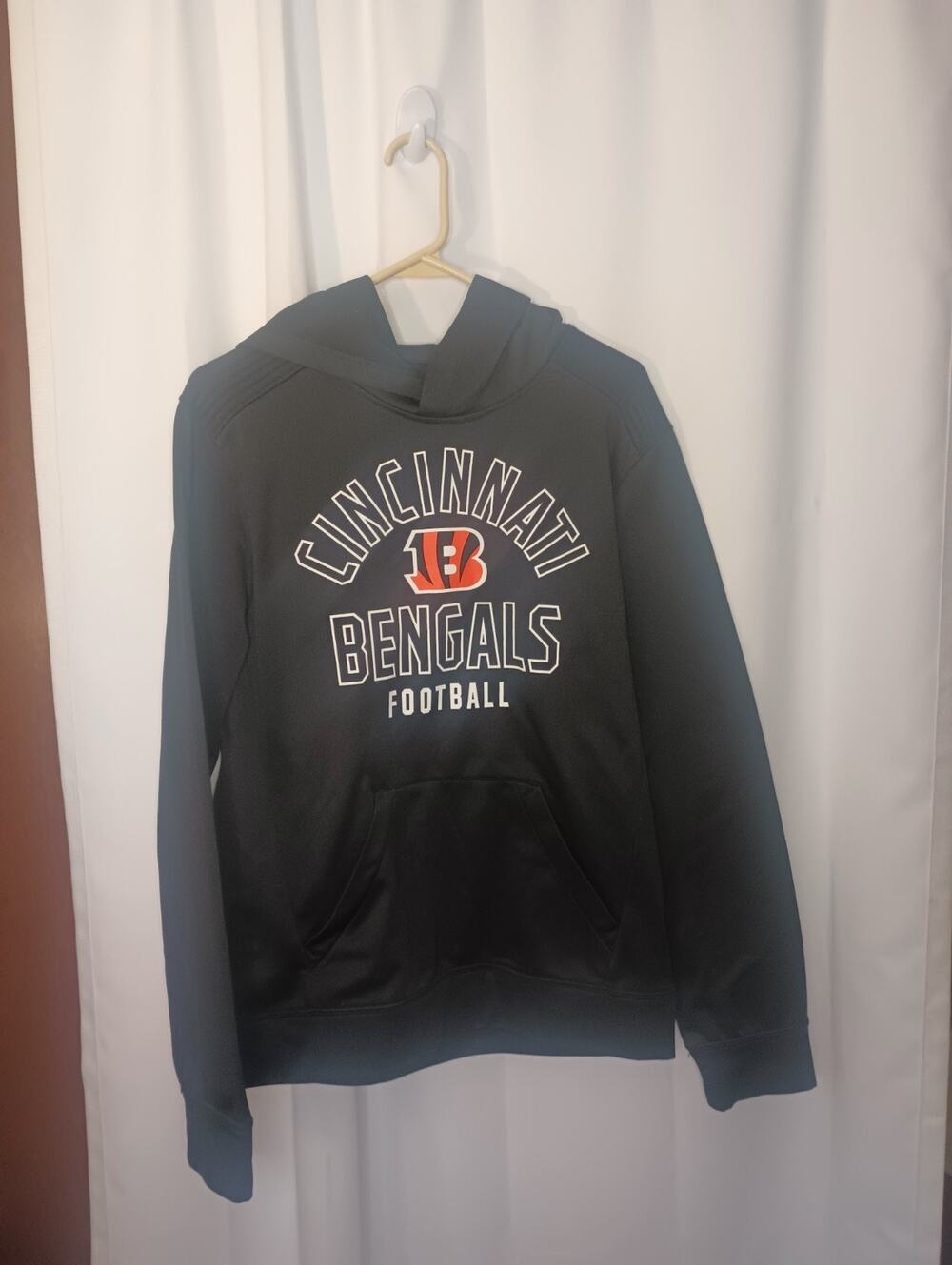 Bengals NFL Team Apparel Licensed Hoodie Mens M Black Football Spellout